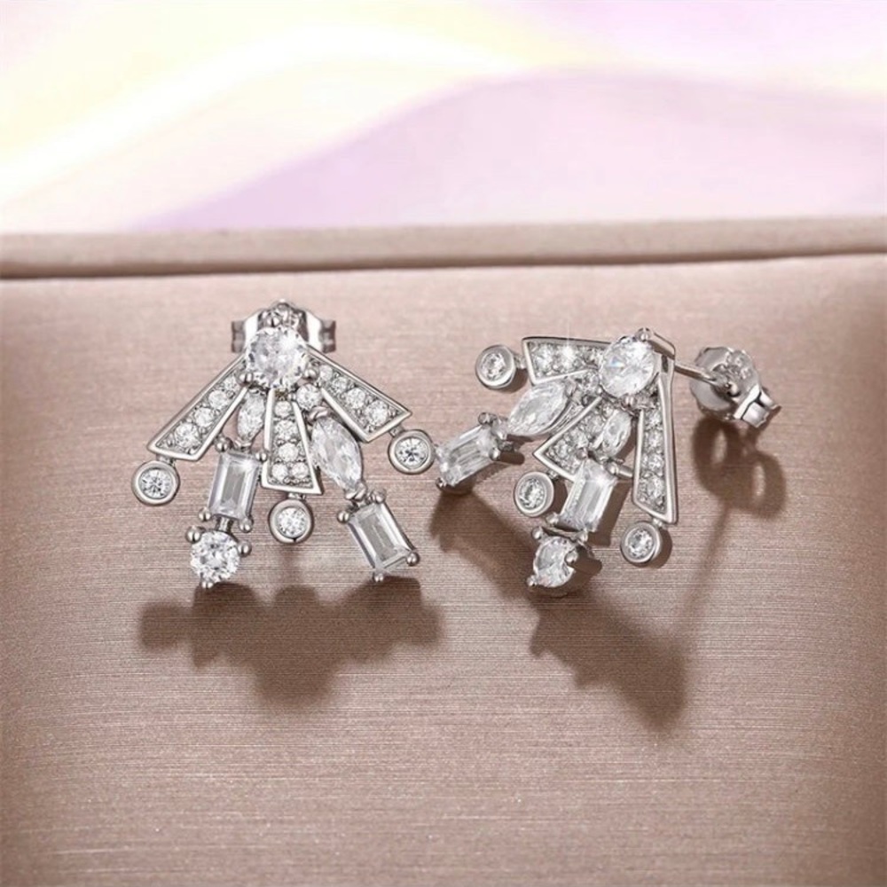- Gorgeous Swarovski Elements Studs - image 7